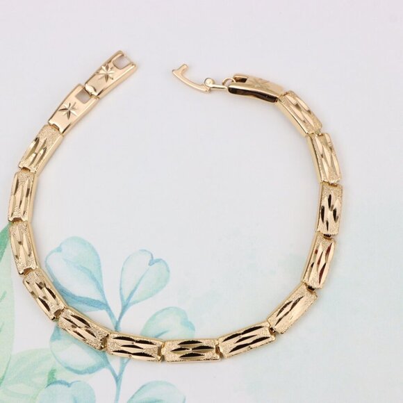 "Textured Geometric Rose Gold Bracelet in Polished Finish, XPBL0862 - Picture 3 of 12